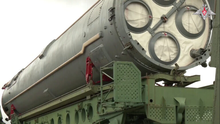    В Оренбуржье продолжается перевооружение соединения РВСН на ракетный комплекс «Авангард» Андрей Севостьянов