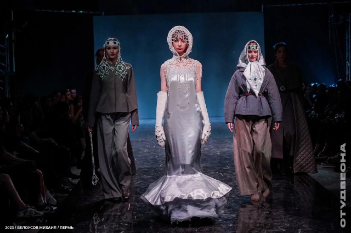    Мария Нехвядович представила коллекцию «Снегурочка».