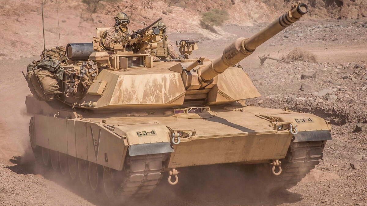 Что легче тащить - 36-тонный Т-55 или 70-тонный Абрамс?