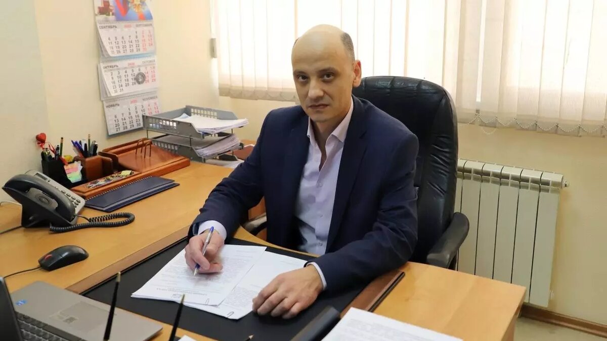     Последние 10 лет Сергей Фальковский трудился в ведомстве на различных должностях.