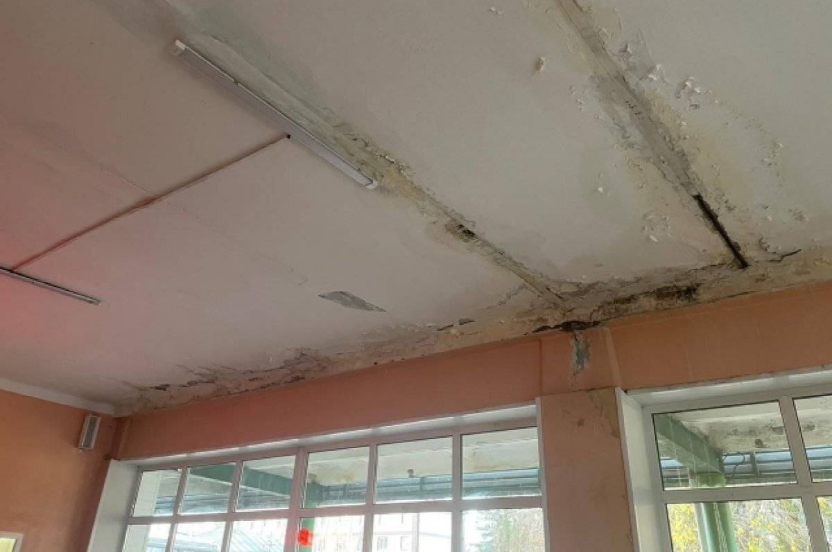    Автовокзал в Большеречье отремонтируют после вмешательства прокуратуры