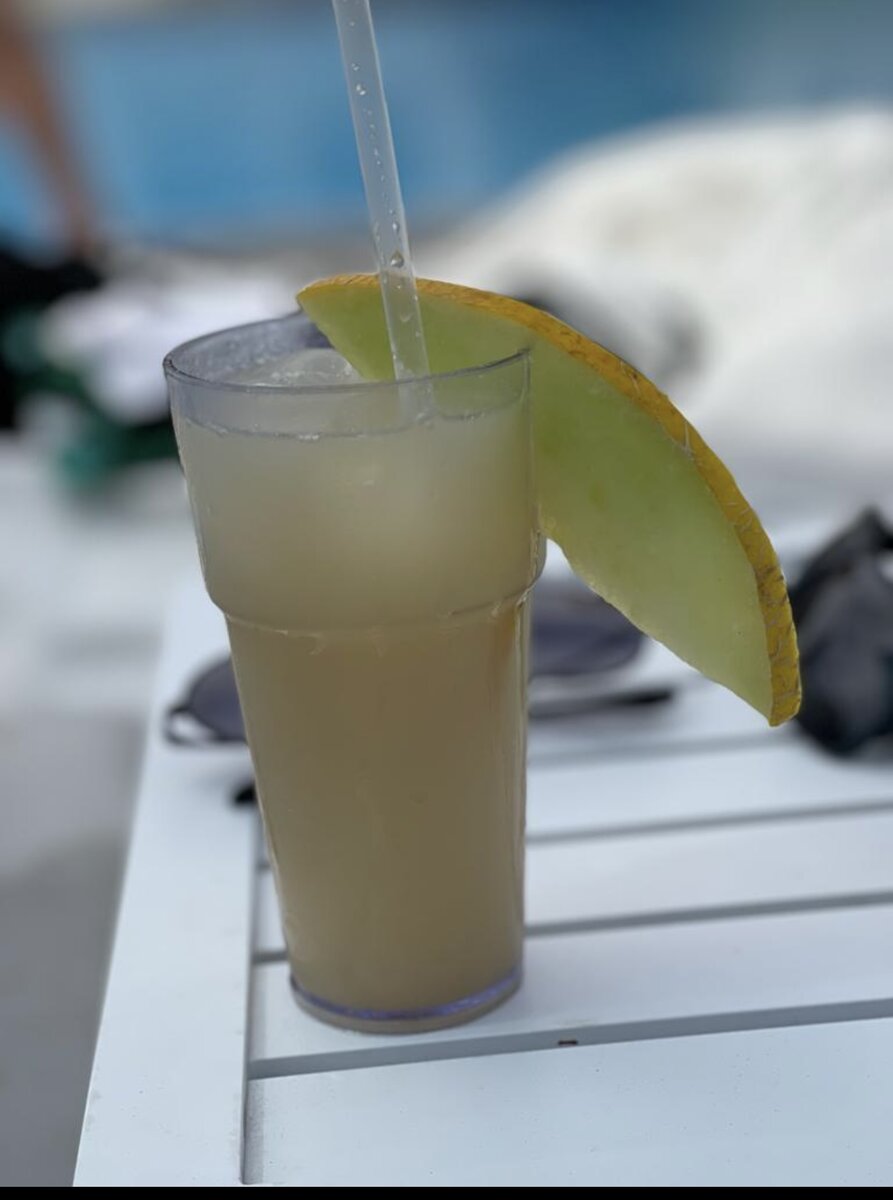 В учебнике саморазвития обычно представлены различные методы и практические советы, которые помогают нам развиваться и достигать своих целей. Один из ключевых аспектов этого процесса – понимание себя и своих потребностей. Учебник предлагает нам задуматься над своими целями, мечтами и амбициями.

Эффективные методы саморазвития могут включать в себя установление четких и конкретных целей, составление планов действий и систематическую работу над их достижением. Также важным аспектом является постоянное обучение и расширение своих знаний. Учебник может предложить нам различные способы образования, начиная от чтения книг и посещения лекций, до участия в семинарах и вебинарах.

Одним из самых эффективных методов саморазвития является практика медитации и осознанности. Она помогает нам успокоить ум, сосредоточиться на настоящем моменте и улучшить нашу концентрацию. Благодаря этому мы можем стать более эффективными и сосредоточиться на достижении своих целей.

Учебник саморазвития также может включать в себя различные методы личностного роста и развития. Одним из таких методов является тренинг по управлению временем. Он помогает нам научиться эффективному планированию своего времени, установлению приоритетов и управлению своими ресурсами.

Невозможно переоценить важность саморазвития в нашей жизни. Оно помогает нам раскрыть свой потенциал, достичь поставленных целей и жить более счастливой и удовлетворенной жизнью. Учебник саморазвития предоставляет нам инструменты и знания, которые необходимы для этого процесса.

В заключение, учебник саморазвития предлагает нам эффективные методы для достижения своих целей. Он включает в себя практические советы, техники и инструменты, которые помогают нам развиваться и стать лучше. Саморазвитие – это ключ к успешной и счастливой жизни, и учебник саморазвития может стать вашим личным гидом по этому увлекательному пути.