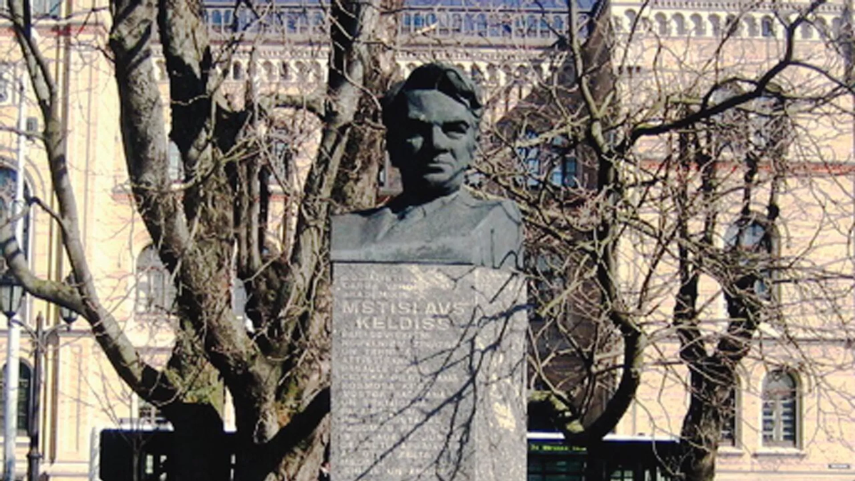 © Public domain / Smig / Бюст М. В. Келдыша в Риге