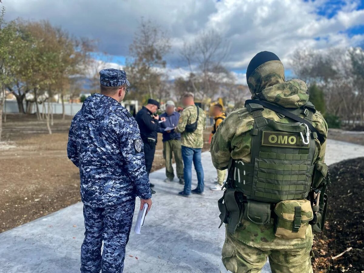 Силовики задержали в Ростовской области за взятку чиновника Плющева |  Privet-Rostov.ru | Дзен