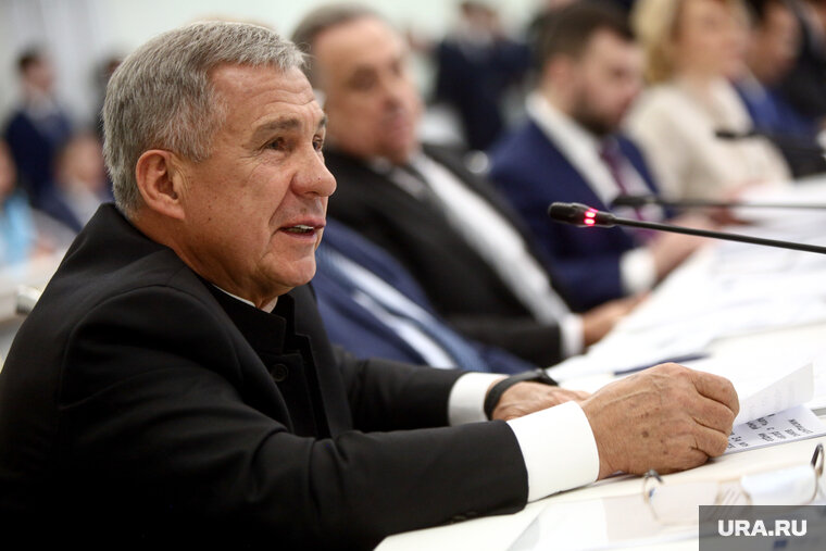    Слова Азата Хамаева являются его личным мнением, заявил Рустам Минниханов