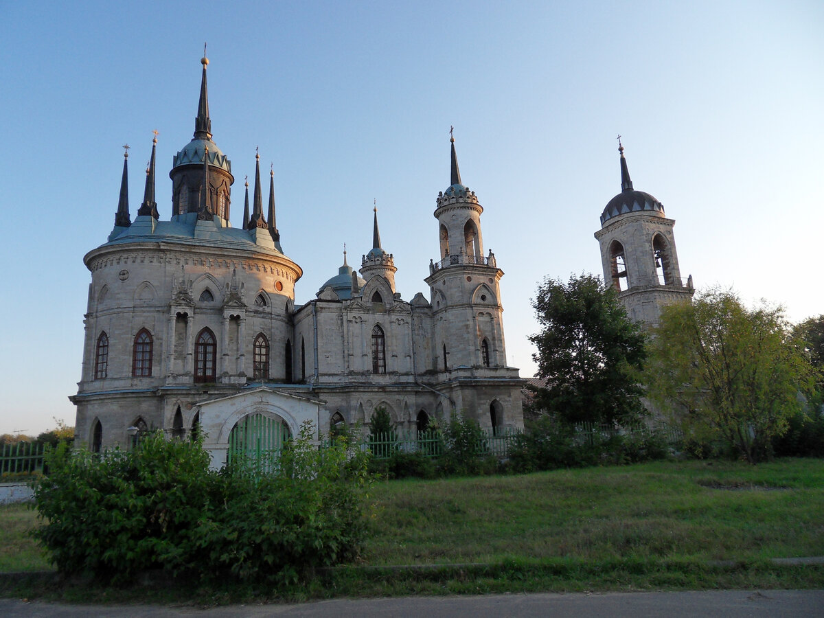 Готический храм в Быково