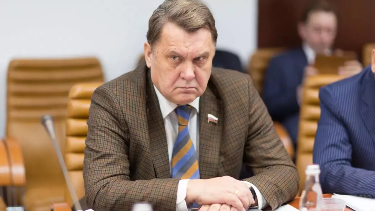     Бывший сенатор от Нижегородской области Валерий Шнякин заявил в полицию из-за статьи, опубликованной в СМИ в 2021 году. Об этом сообщает Telegram-канал BAZA.