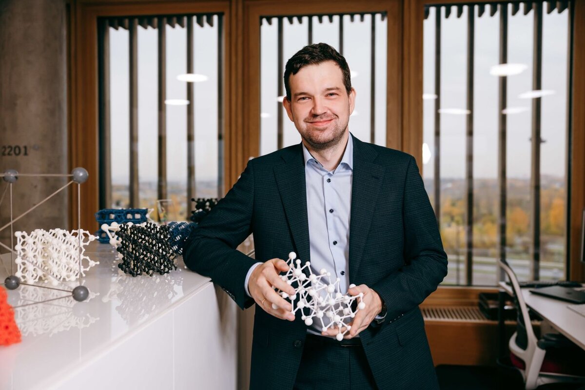 Источник: https://science.aif.ru/profile_kvashnin_aleksandr.html