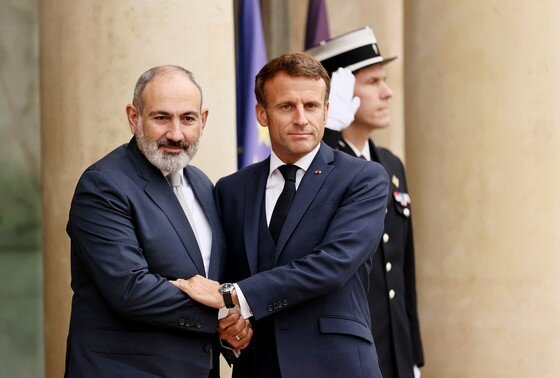    Никол Пашинян, Эмманюэль Макрон