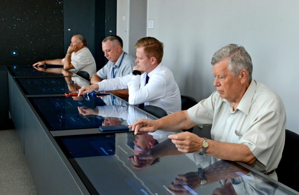 Листайте вправо, чтобы увидеть больше изображений