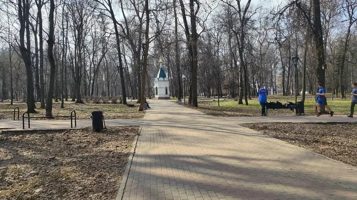     Сроки благоустройства двух общественных пространств сорваны в Нижнем Новгороде. Всему виной подрядчики, которые не поставили вовремя малые архитектурные формы. Об этом NewsNN сообщили в департаменте благоустройства.