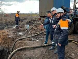  📷    МЧС: В Бугуруслане устраняют последствия разгерметизации нефтяной скважины Белов Михаил Александрович