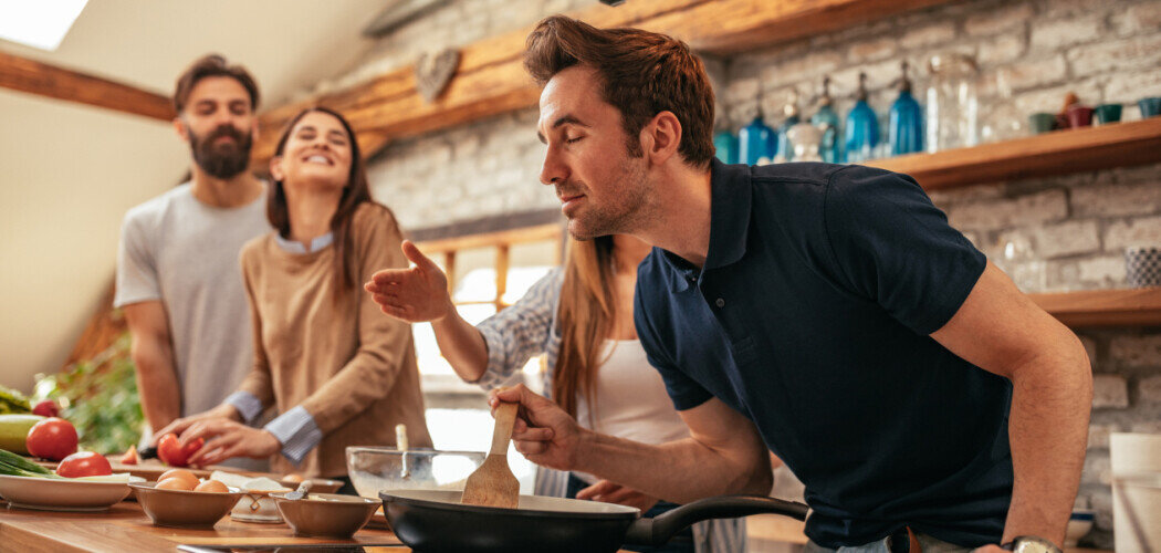 Способность чувствовать запахи и вкусы после ковида может вернуться через неделю, а иногда — через год-полтора Фото: © bbernard / Shutterstock / FOTODOM