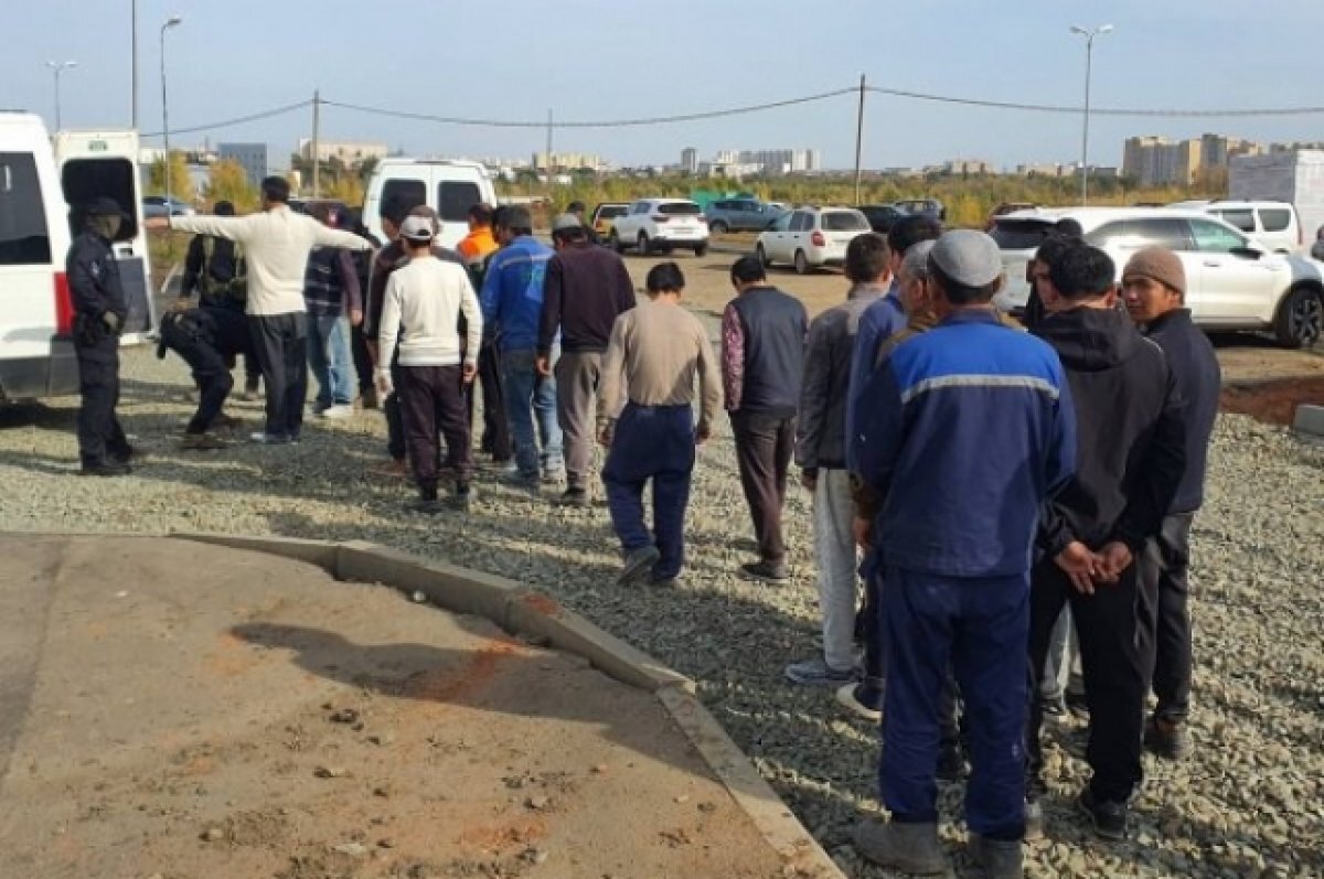    119 незаконных мигрантов выдворили из Оренбуржья.