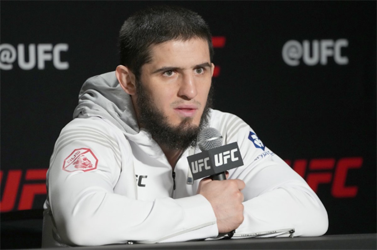    Ислам Махачев