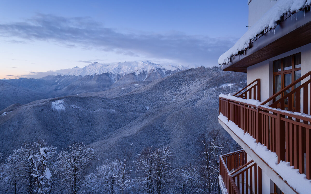 Вид на горы в хилинг-отеле Грин Флоу Сочи