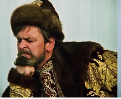 Поговори хоть ты со мной, гитара семиструнная...