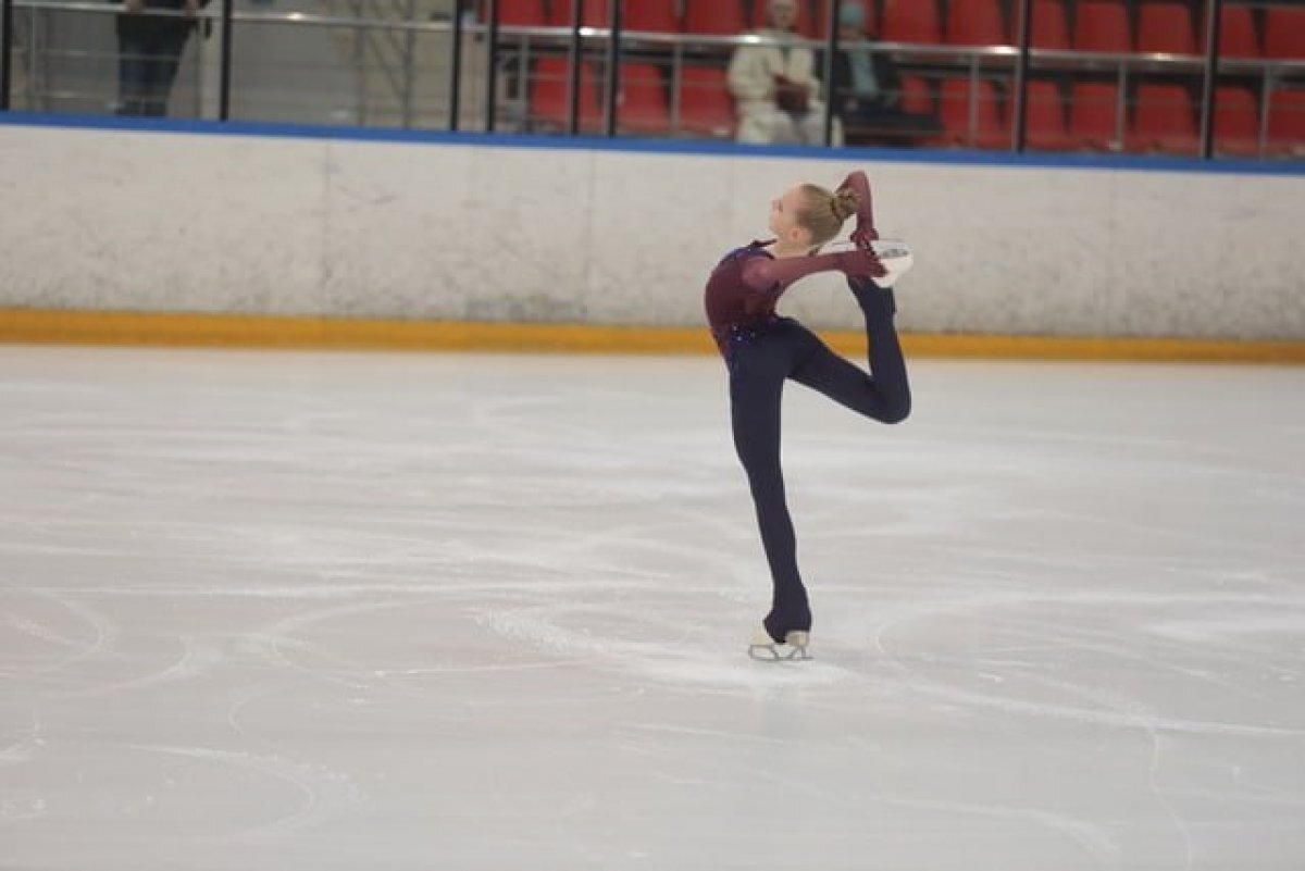    Алина Загитова работает над поиском тренеров для своей школы фигурного катания.