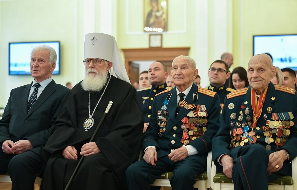 В Твери наградили жителей региона, развивающих Верхневолжье в разных сферах