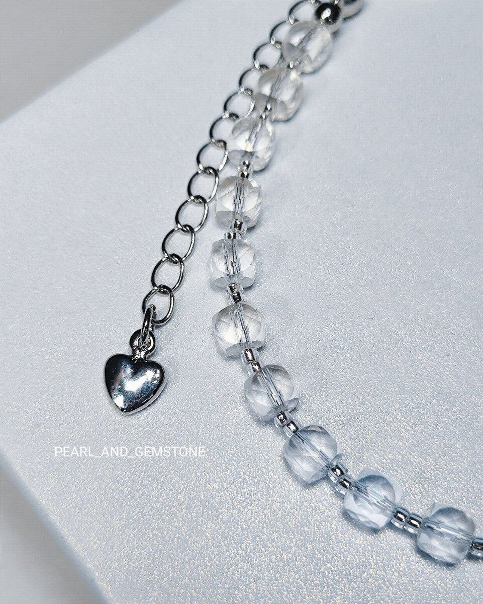 Авторский браслет из натурального горного хрусталя с использованием японского гальванизированного бисера и фурнитуры премиум-сегмента с родиевым покрытием. Автор: PEARL & GEMSTONE. ACCESSORIES