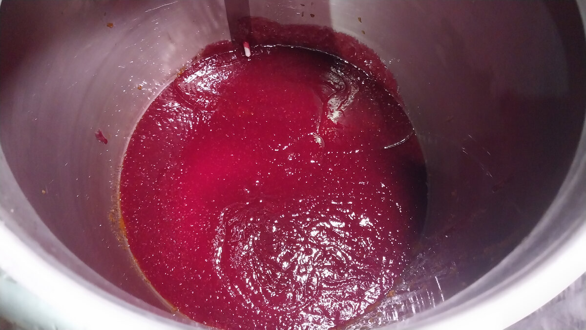 Фруктопитатель малиновый. Варенько пойдёт в йогурты.