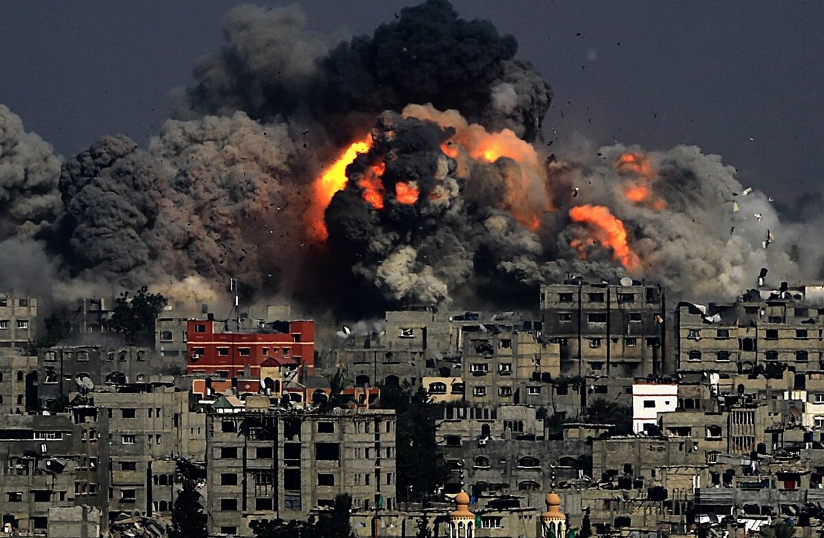 https://voxpoliticalonline.com/wp-content/uploads/2020/08/200820-Gaza-bombed-by-Israel.jpg