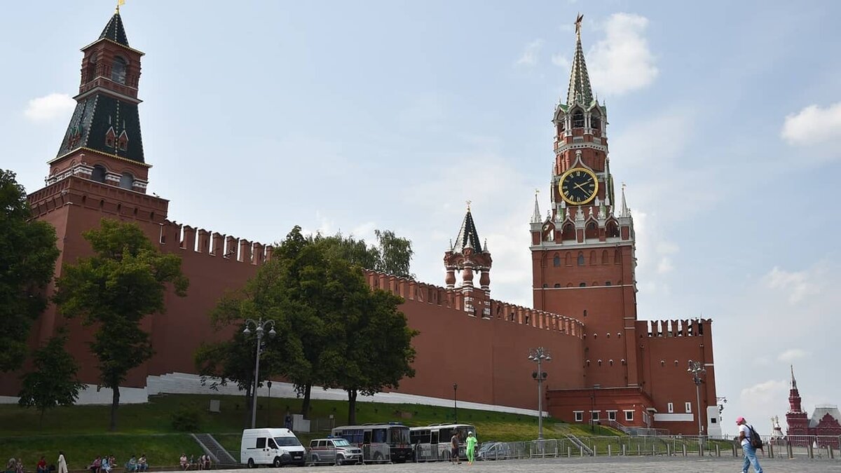 Фото: https://tvzvezda.ru/ (https://mcdn.tvzvezda.ru/storage/news_other_images/2023/09/28/0015c79c9cc34c4ea3a91d695346dde6.jpg)