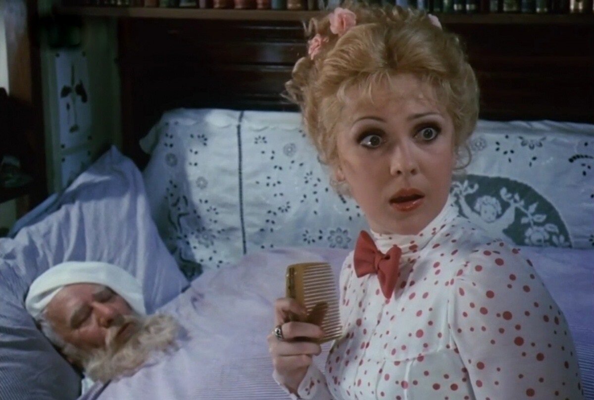 Кадр из фильма "Адела ещё не ужинала" (1977)