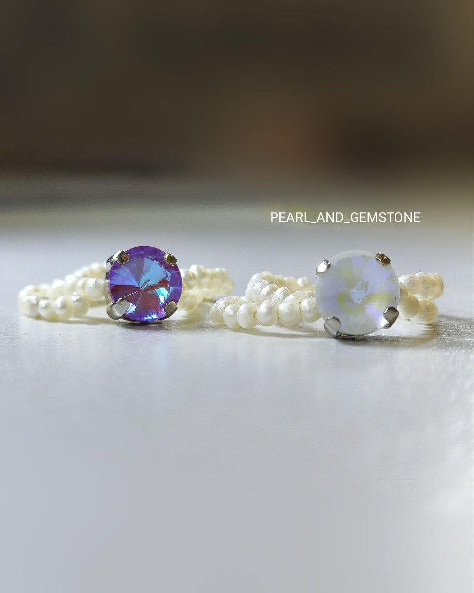 Авторские колечки из натурального пресноводного жемчуга с использованием кристаллов Swarovski и фурнитуры премиум-сегмента с родиевым покрытием. Автор: PEARL & GEMSTONE. ACCESSORIES