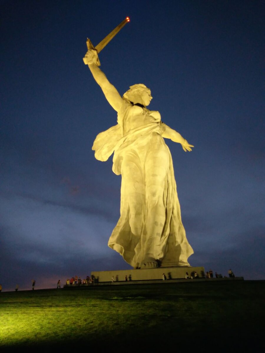 «Родина-Мать», Волгоград. Фото не такие красивые, как из интернета, зато свои.