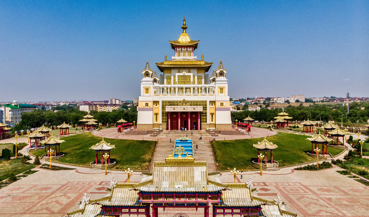 Золотая обитель Будды Шакьямуни (фото с яндекс картинок)  konkurs.trip2rus.ru
