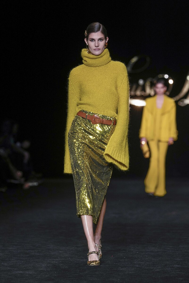    Юбка с пайетками идеально подойдет для наряда на Новый годLegion-Media