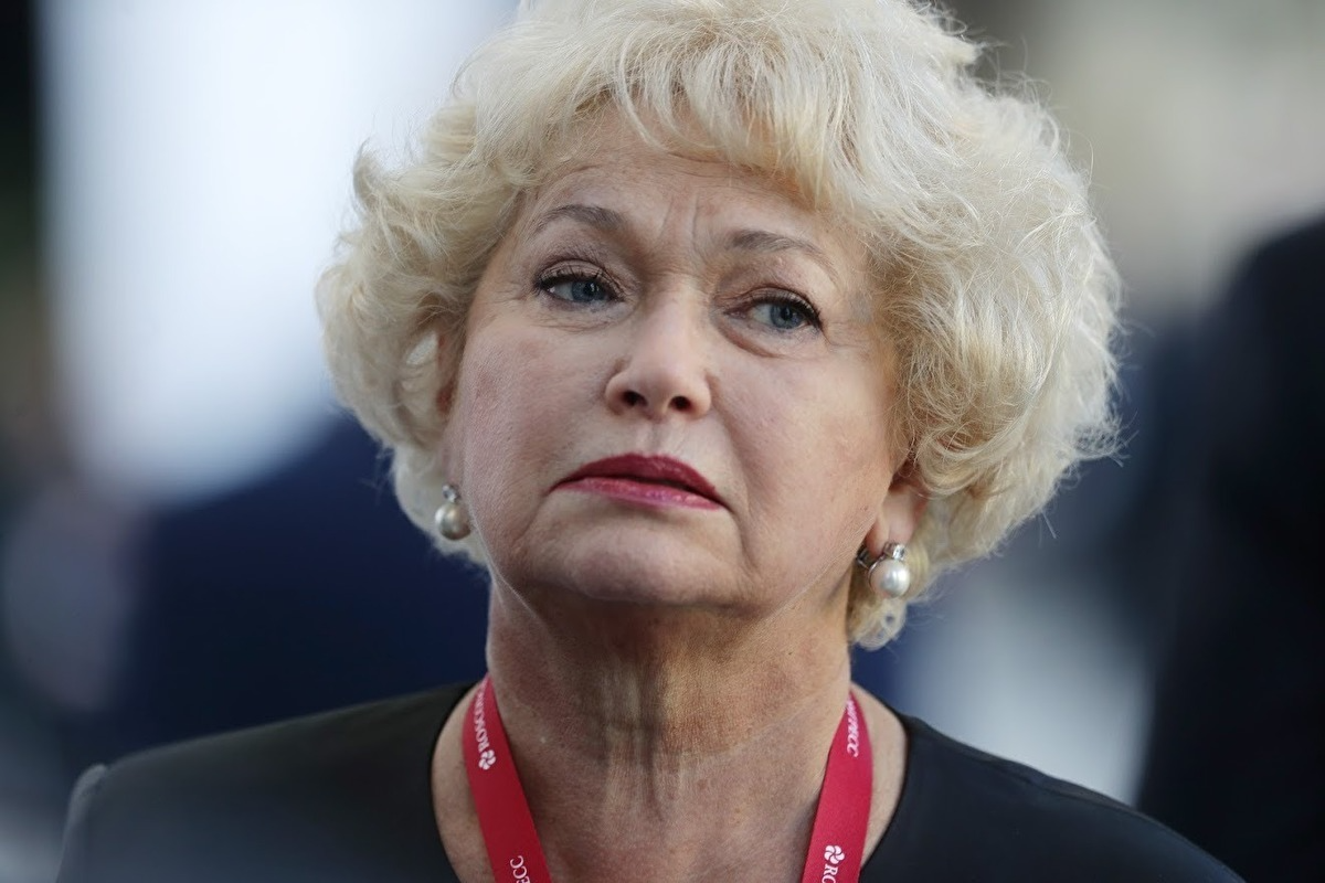 где нарусова сейчас последние новости. людмила нарусова. собчак людмила нарусова. людмила нарусова фото. сенатор людмила нарусова.