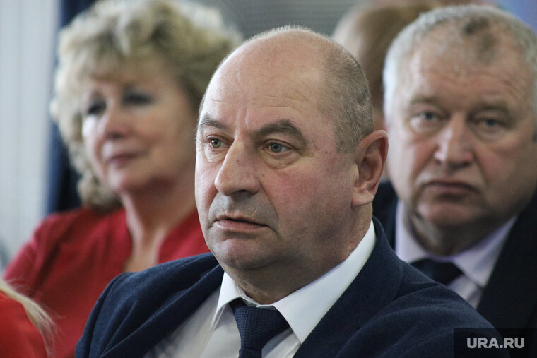    По глава округа Александр Барч находится на больничном