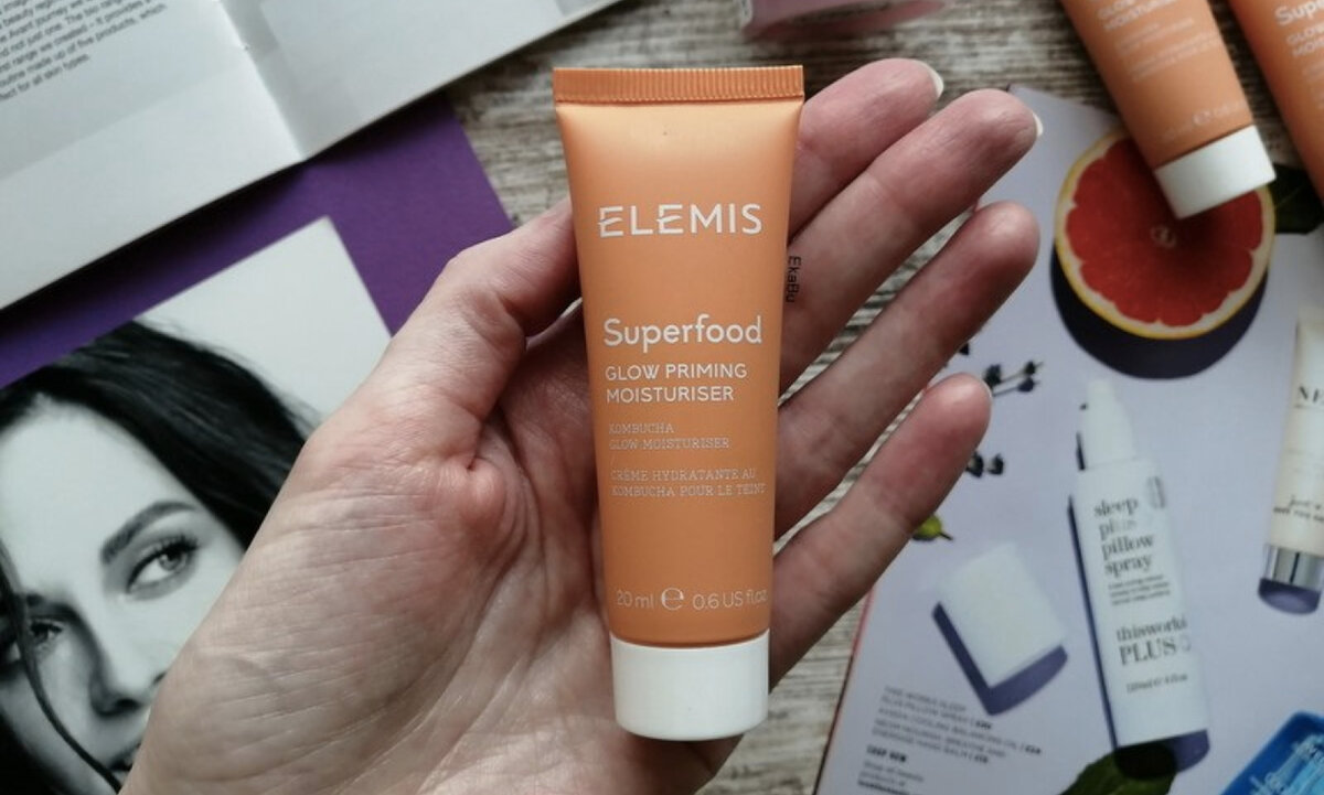Elemis superfood glow priming. Элемис суперфуд праймер. Elemis косметика Superfood. Elemis Superfood Glow priming Moisturizer. Elemis увлажняющий крем для лица с эффектом праймера суперфуд.