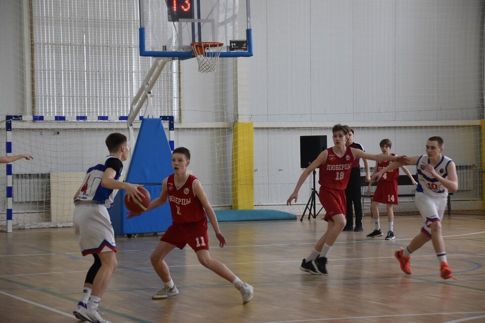    Первенство ЦФО среди баскетболистов до 14 лет будет проходить до 26 октября. minsport.ryazangov.ru