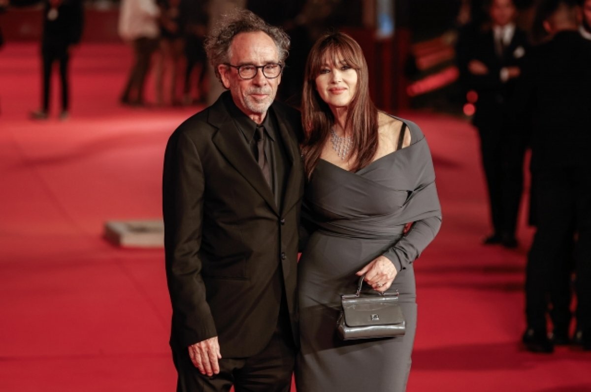    Моника Беллуччи впервые появилась на публике с Тимом Бертоном