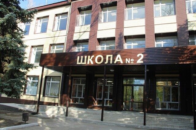    В Новосергиевке после капремонта открылась школа №2 Марина Шарт