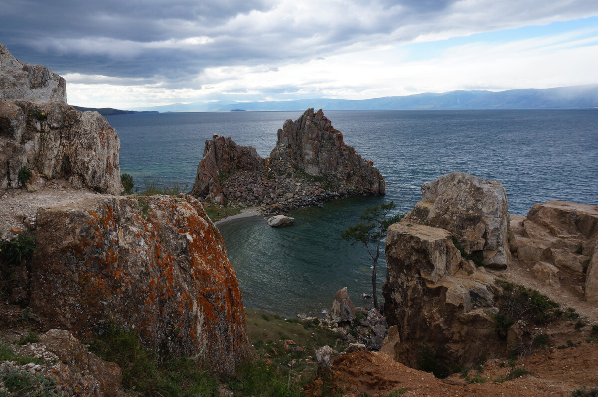 Юлия Сова, астролог, фото автора с Хужира