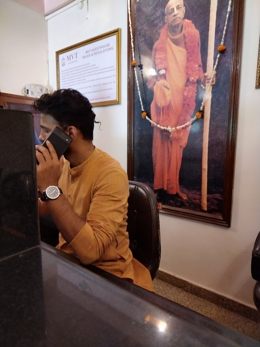 Рецепшн отеля MVT