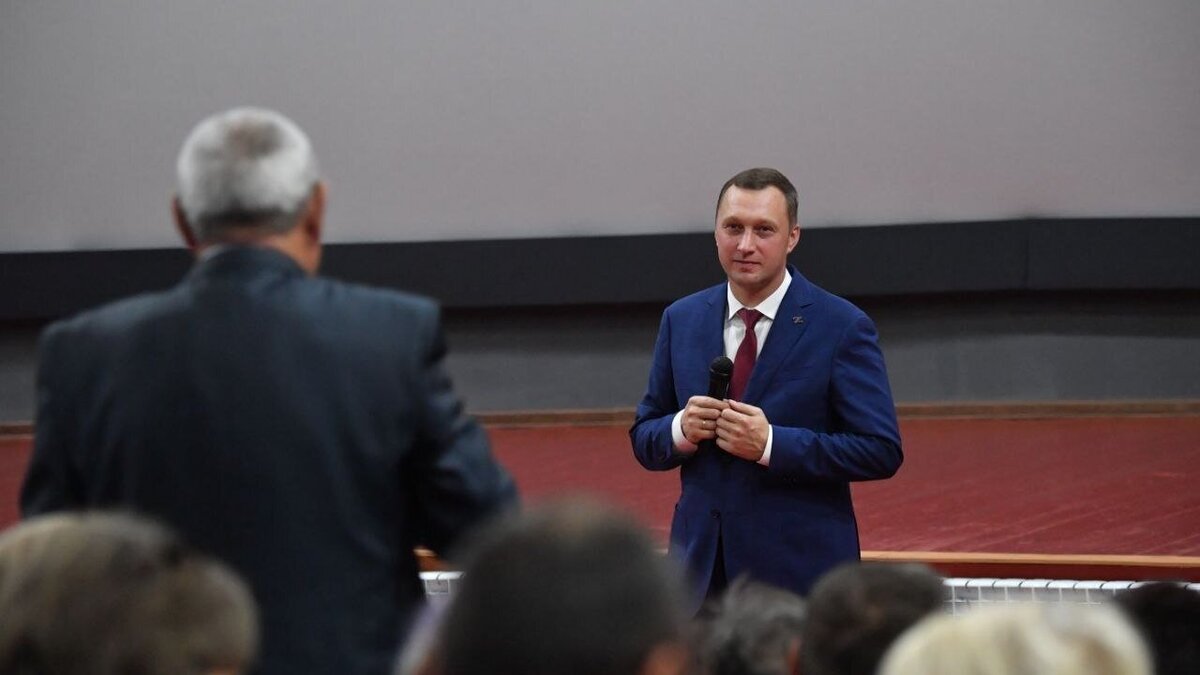    Жители Калининского района пожаловались Бусаргину на дорогиНовости Саратова и области – Сетевое издание «Репортер64»