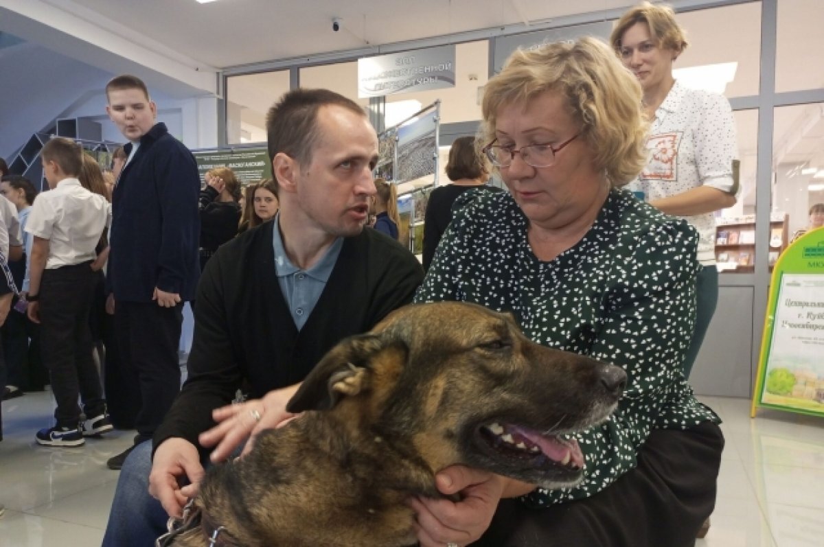    В Новосибирске незрячий писатель сказок рассказал о жестокости людей