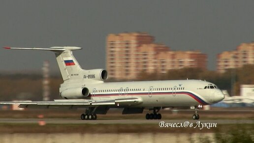 Два разных, но во многом схожие Ту-154Б-2 RA-85586 и Ту-154М RA-85686