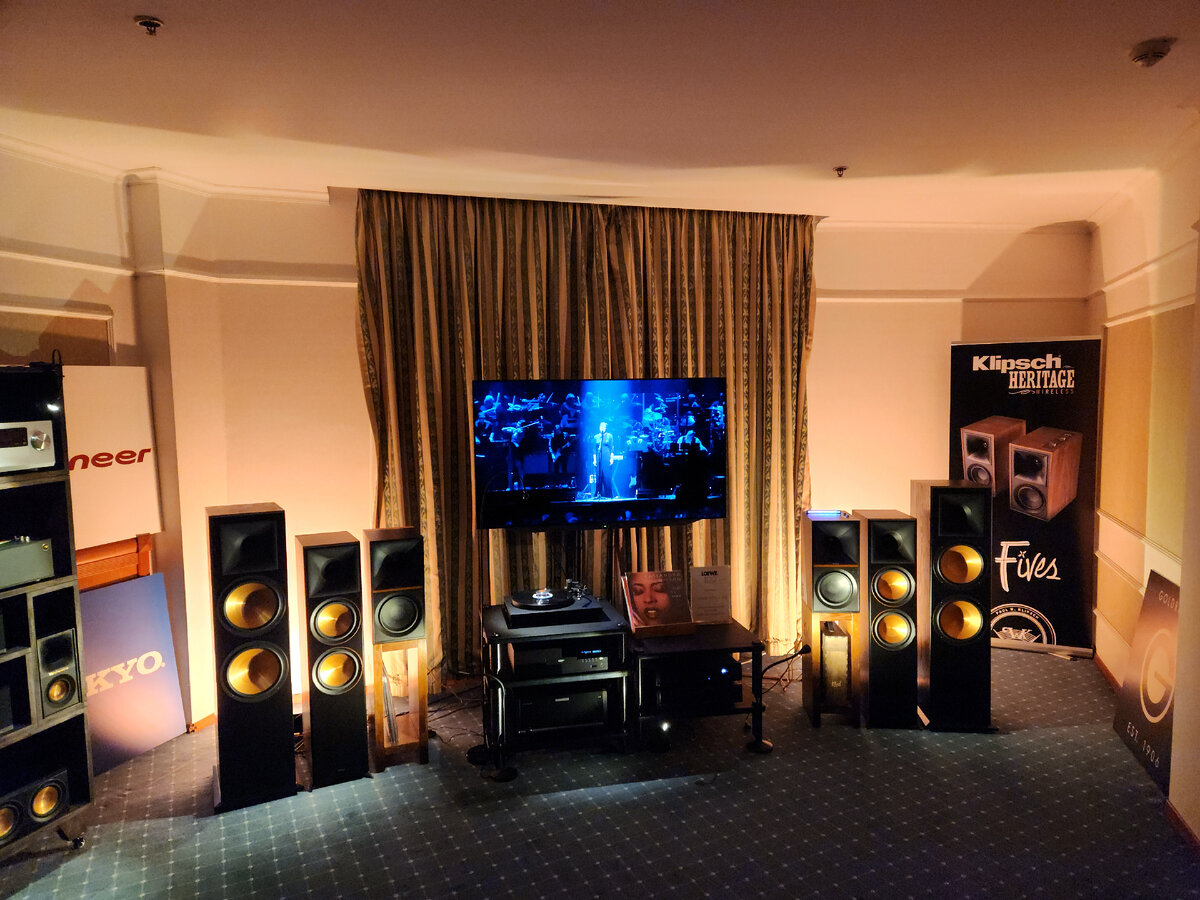 Hi fi high end show санкт петербург. Выставка Hi-Fi High end show 2023. Выставка Hi-Fi High end show.