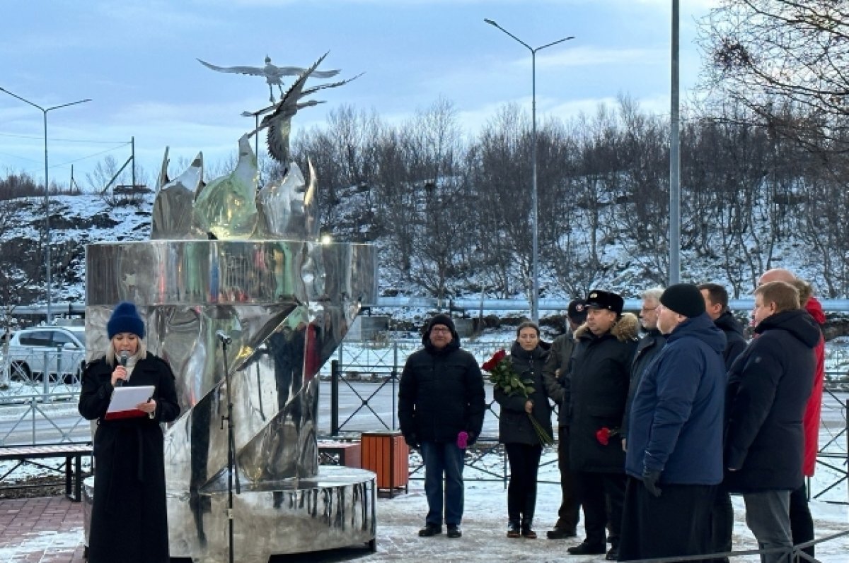    Открыли стелу, посвящённую погибшим участникам СВО, в Заозёрске