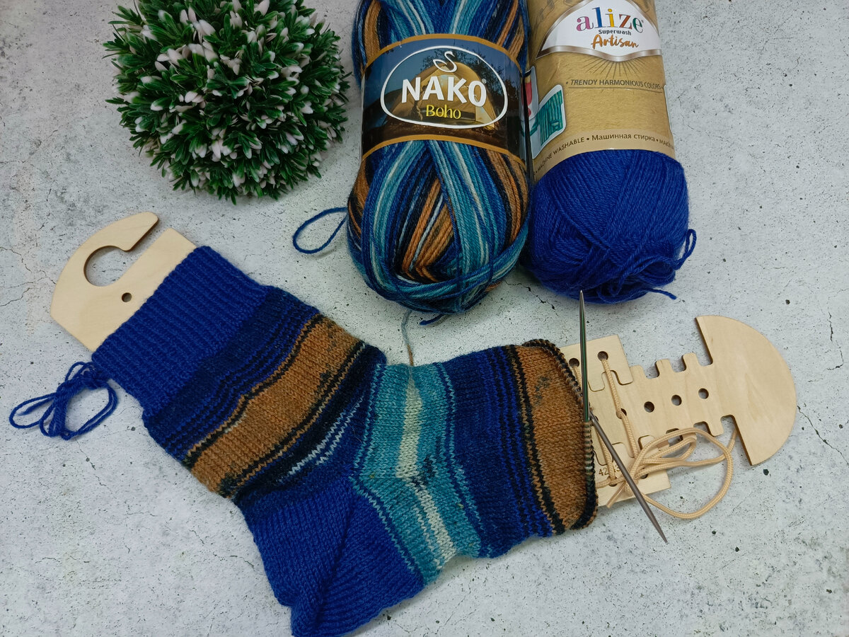 Мужской носок из NAKO Boho и Alize Artisan 