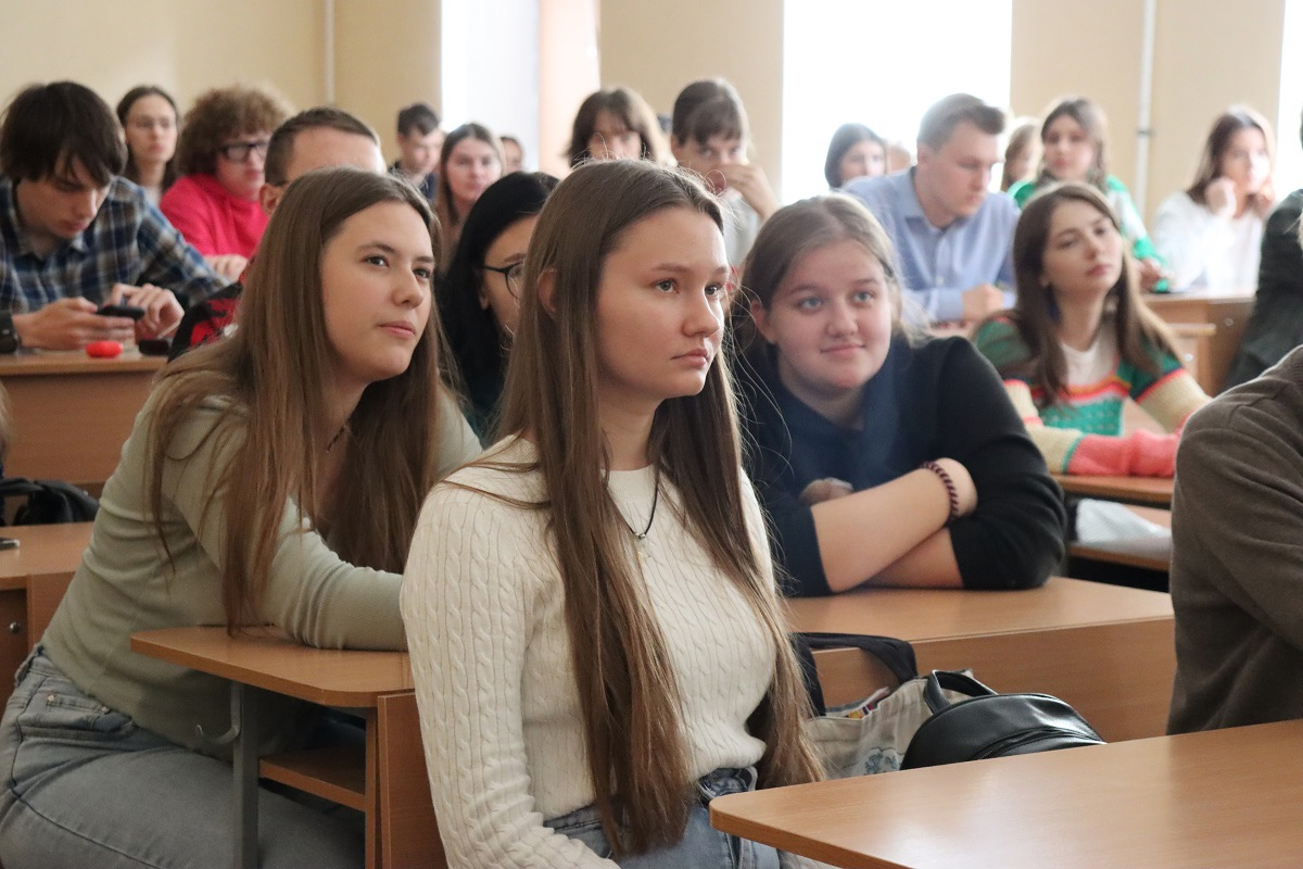 английский язык для вузов. трудоустройство. первокурсники предприниматели. студенты омгту. студенты омского медицинского университета.