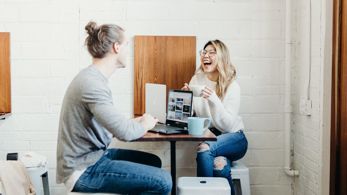    Какие слова-паразиты указывают на низкий интеллект?© Unsplash / Brooke Cagle