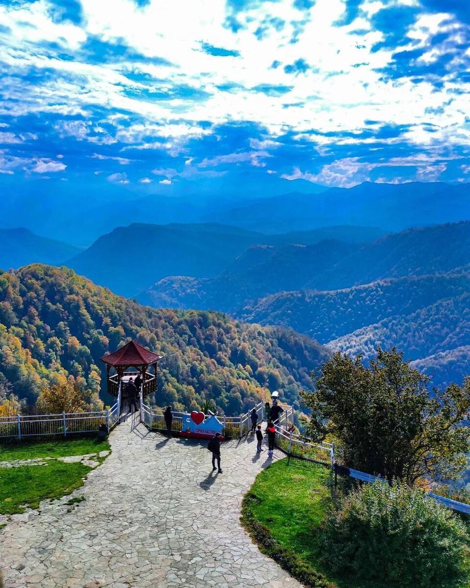 Лаго Наки смотровая горное настроение