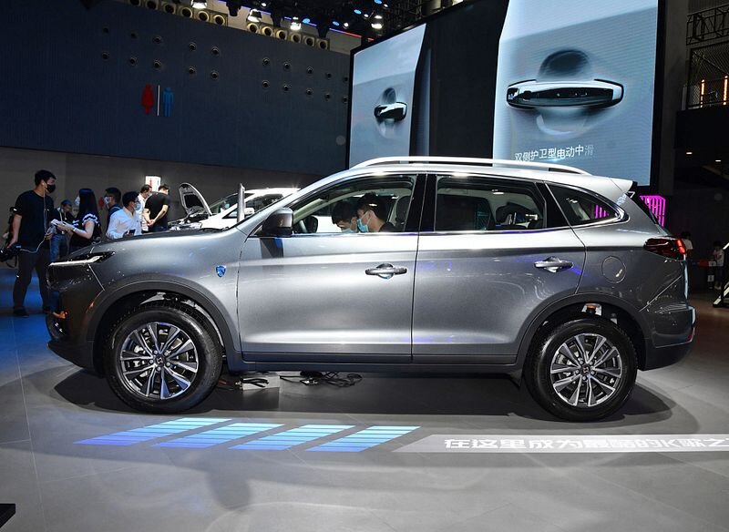 Москвич 8 - новый большой российский кроссовер. Источник иллюстрации - Яндекс.Картинки